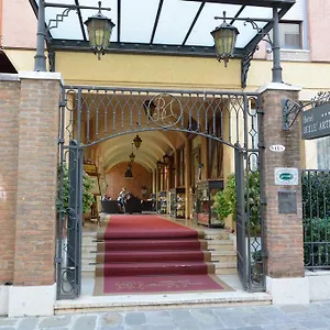 navštívit hotel